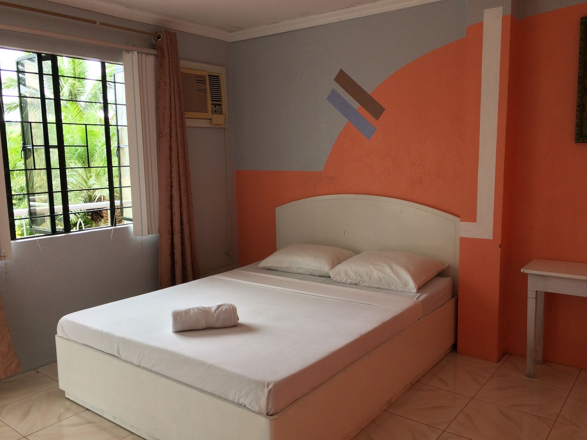 El Paso Inn Tagaytay City Екстериор снимка