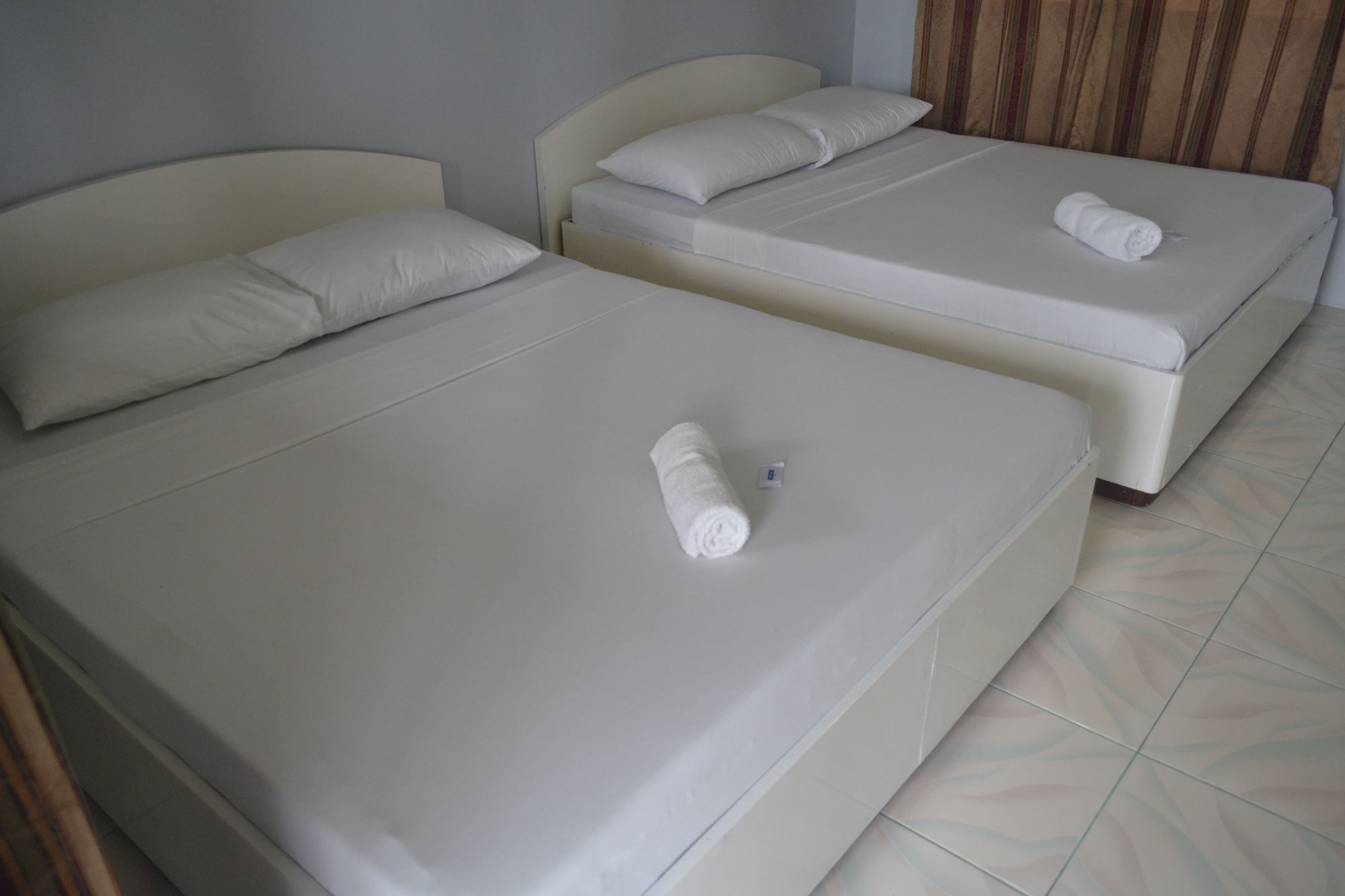 El Paso Inn Tagaytay City Екстериор снимка